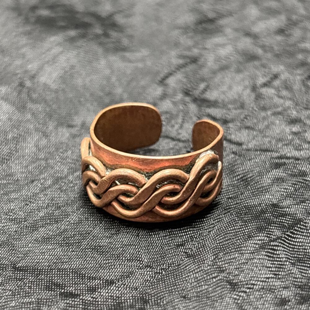 Vintage Hand. Made Artisan Copper Adjustable Ring Swirl Braided Design .5” Wide - Picture 5 of 10